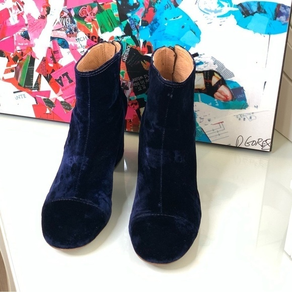 Madewell The Jillian Boot in Velvet - Picture 4 of 10